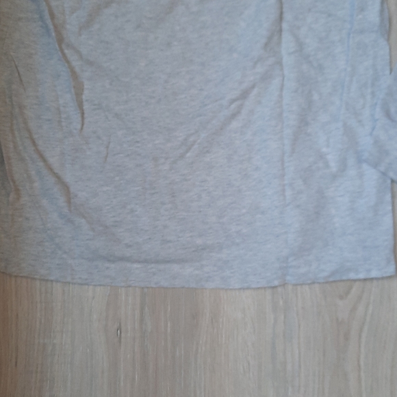 Victoria Secret pink long sleeve tee - Picture 6 of 8